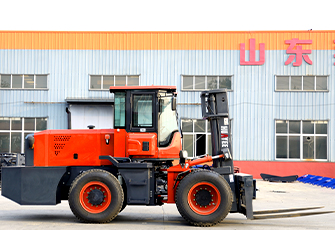 HYF100-All-Terrain-Forklift-3