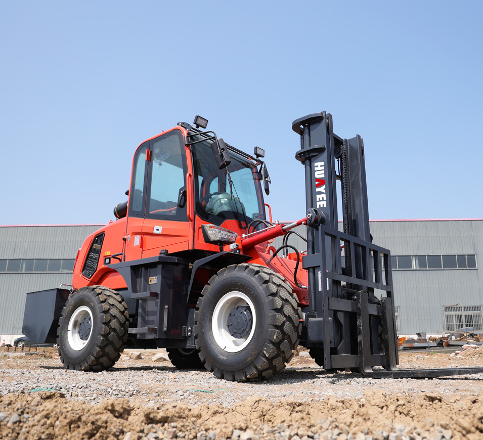 HYF35 All Terrain Forklift