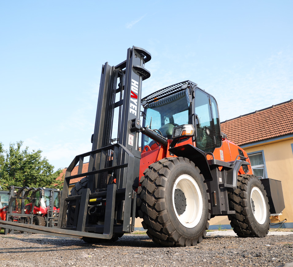 HYF40 All Terrain Forklift