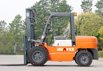 1-HYP45-Diesel-Forklift