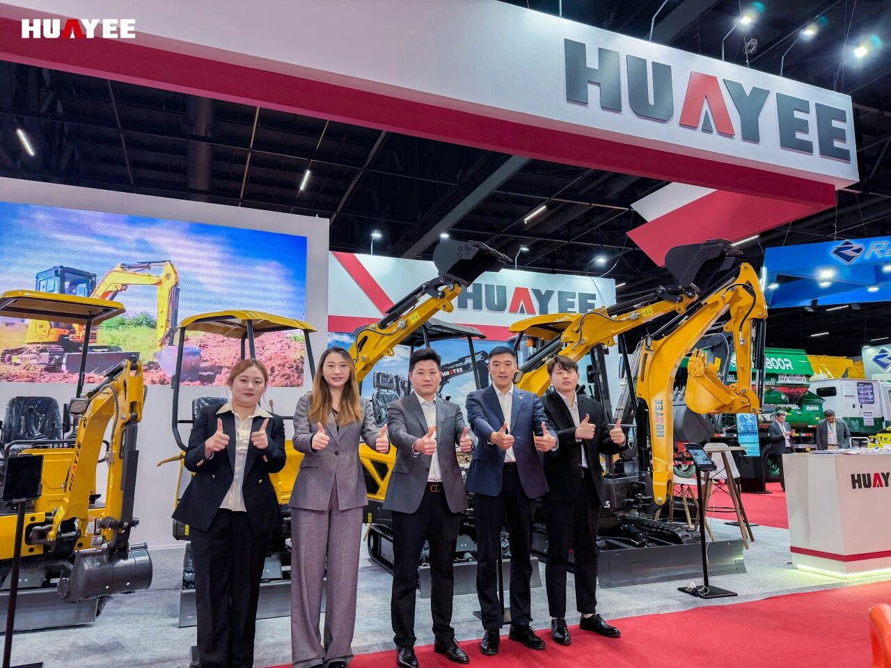Meng Xianhe, CEO of Huayee Group, leads a delegation to PAVING EXPO 2026 in Brazil